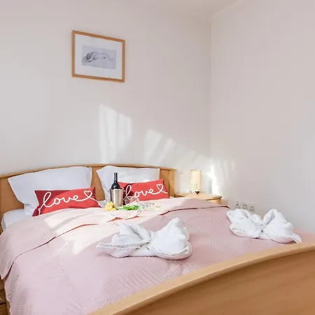 Semesterbostad House 