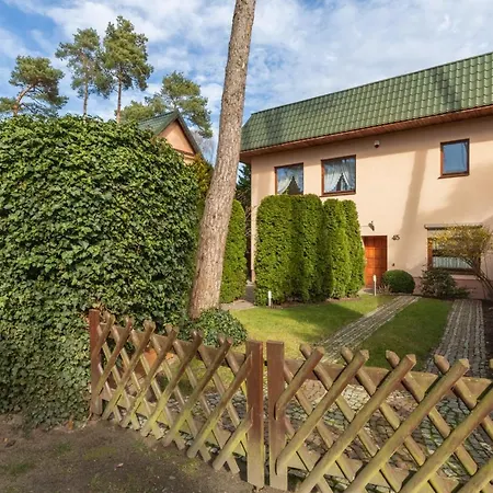 Semesterbostad House 